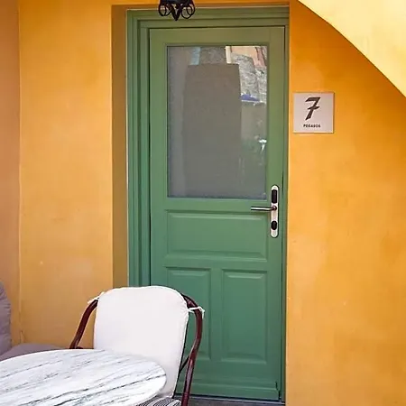 アパートホテル Casa Del Sol (adults Only) 3*